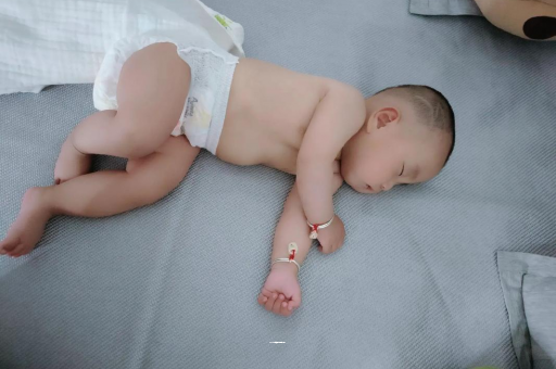 明港宝宝积食发烧怎么处理